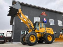 Продам фронтальный погрузчик HZM XC36D. Новый.